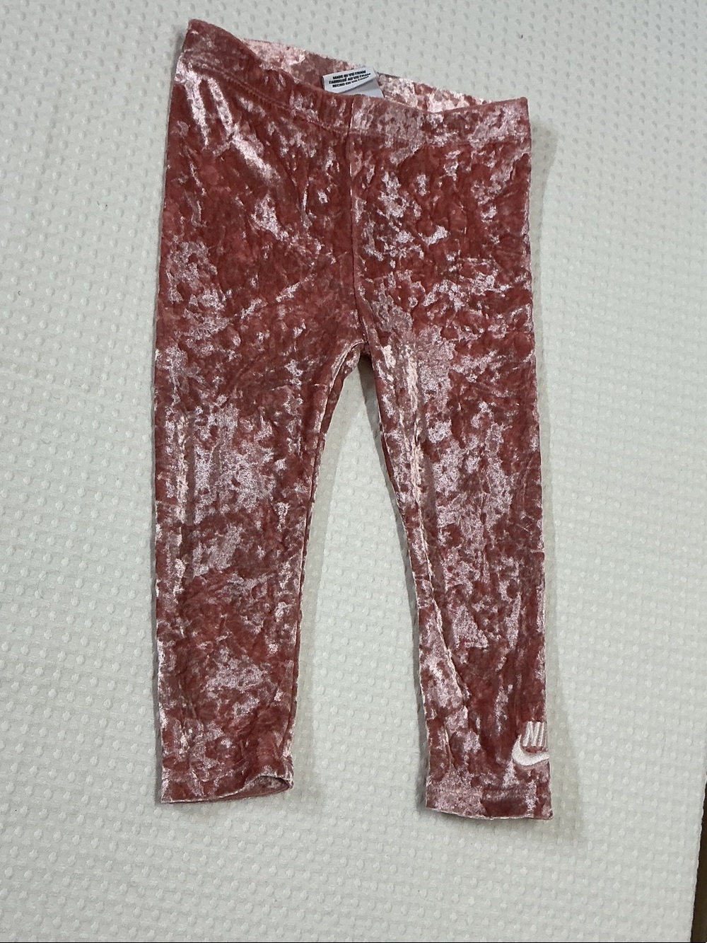 Nike Kids Crushed Velvet Leggings in Rose